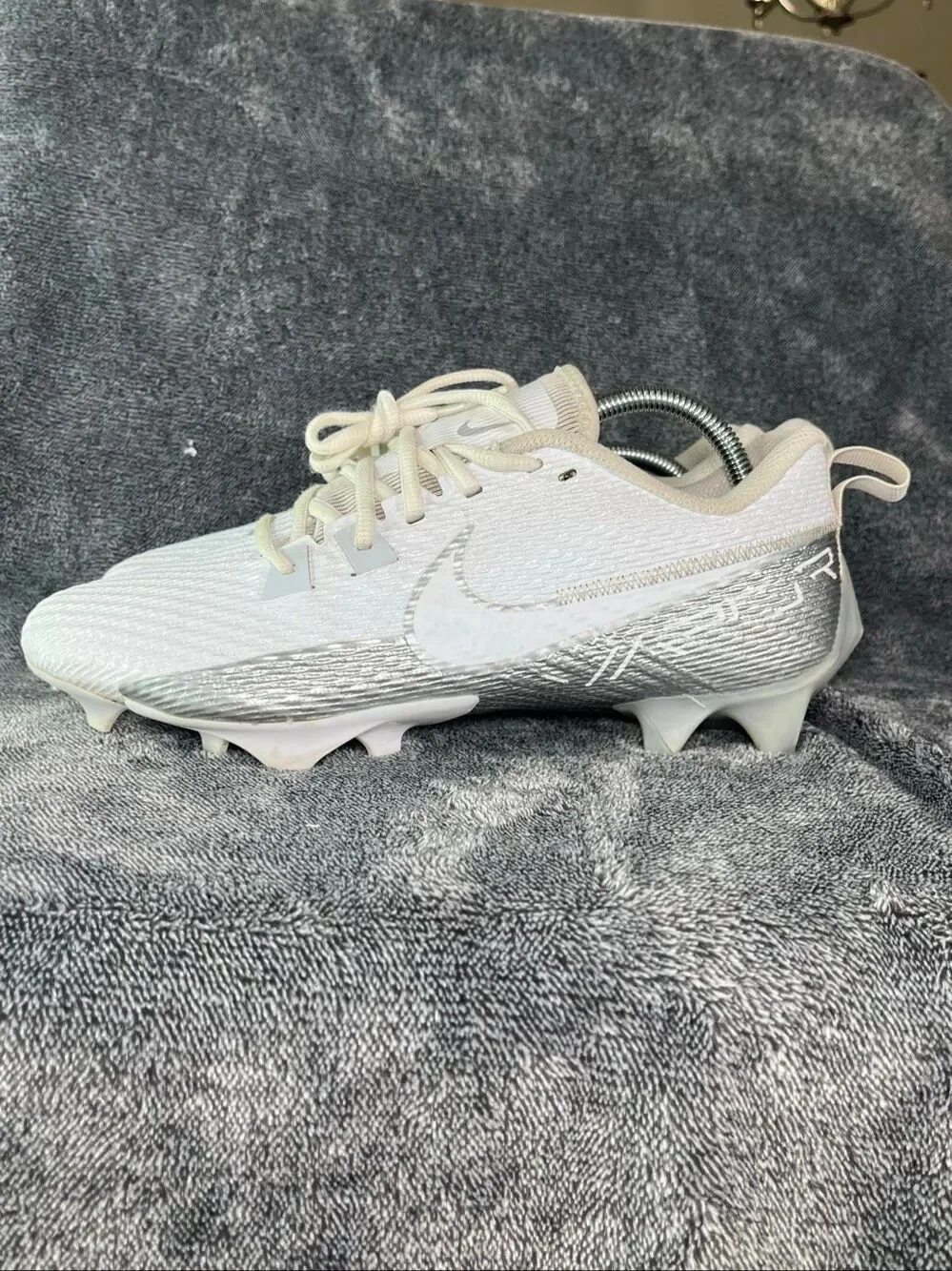 Nike Vapor Edge Pro 360 Football Cleats White Metallic Silver Men's 8.5 DA5455-1